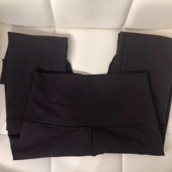 ❌ SOLD ❌ Lululemon Wunder Under - Picture 2 of 2